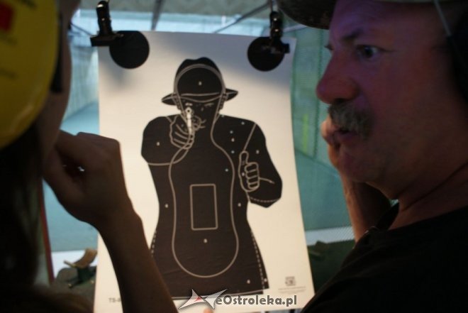„Bądź Bezpieczna” na strzelnicy w Troszynie [14.06.2016] - zdjęcie #2 - eOstroleka.pl