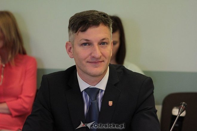 Prezydent Kotowski z absolutorium za ubiegły rok [23.06.2016] - zdjęcie #33 - eOstroleka.pl