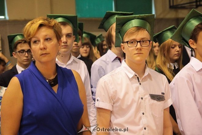 Zakończenie roku szkolnego ostrołęckich szkołach [24.06.2016] - zdjęcie #60 - eOstroleka.pl