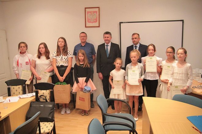 Wręczenie nagród starosty ostrołęckiego [17.06.2016] - zdjęcie #31 - eOstroleka.pl
