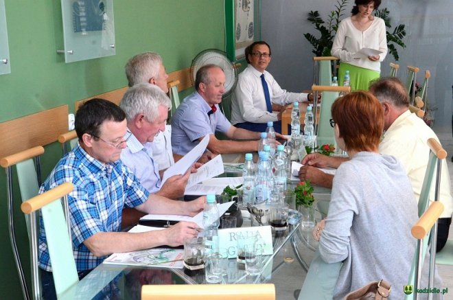 Absolutoryjna sesja Rady Gminy Kadzidło [22.06.2016] - zdjęcie #6 - eOstroleka.pl