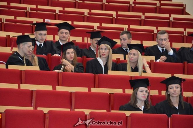 Wręczenie dyplomów absolwentom WSAP Ostrołęka [01.07.2016] - zdjęcie #2 - eOstroleka.pl
