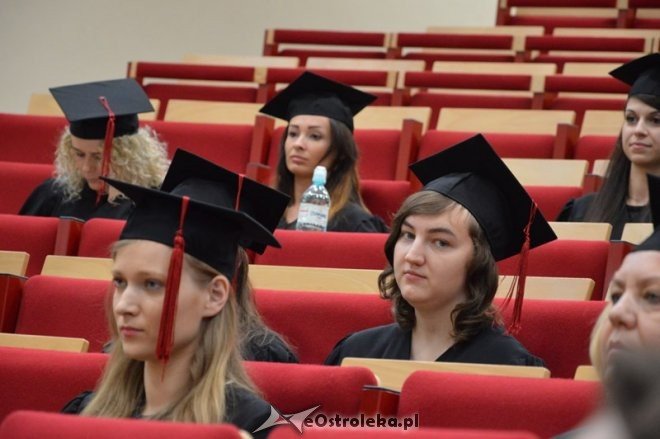 Wręczenie dyplomów absolwentom WSAP Ostrołęka [01.07.2016] - zdjęcie #17 - eOstroleka.pl