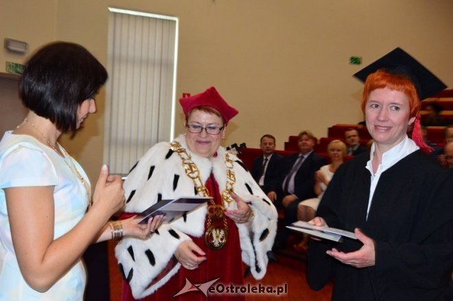 Wręczenie dyplomów absolwentom WSAP Ostrołęka [01.07.2016] - zdjęcie #34 - eOstroleka.pl