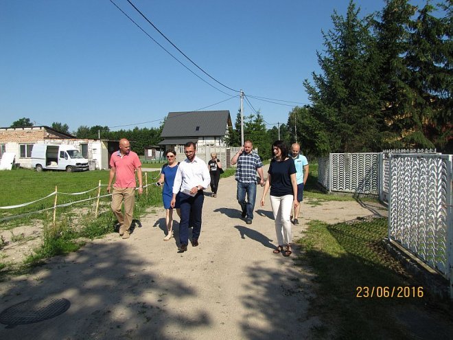 Odbiór II etapu budowy kanalizacji sanitarnej w Tobolicach [16.07.2016] - zdjęcie #4 - eOstroleka.pl