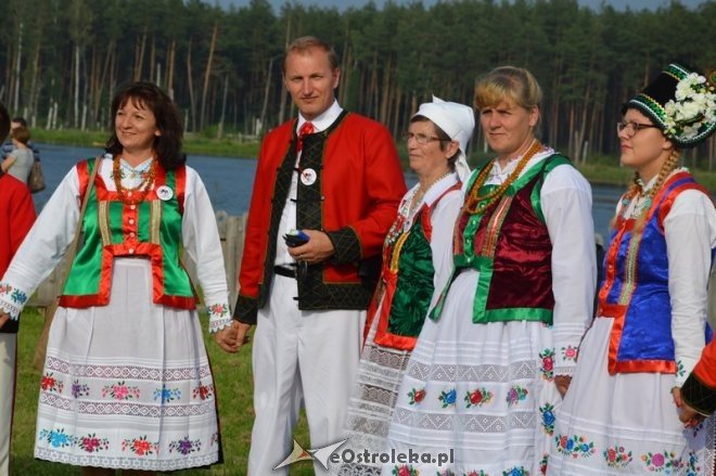 Światowy Zlot Młodzieży Kurpiowskiej - rekord Guinnessa [24.07.2016] - zdjęcie #7 - eOstroleka.pl