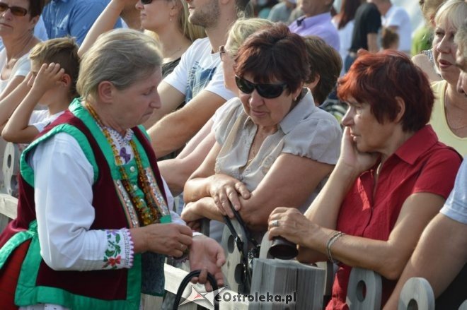 Światowy Zlot Młodzieży Kurpiowskiej - rekord Guinnessa [24.07.2016] - zdjęcie #11 - eOstroleka.pl