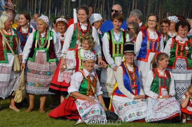 Światowy Zlot Młodzieży Kurpiowskiej - rekord Guinnessa [24.07.2016] - zdjęcie #27 - eOstroleka.pl