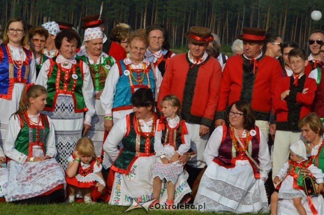 Światowy Zlot Młodzieży Kurpiowskiej - rekord Guinnessa [24.07.2016] - zdjęcie #28 - eOstroleka.pl