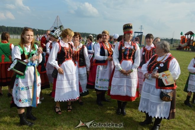Światowy Zlot Młodzieży Kurpiowskiej - rekord Guinnessa [24.07.2016] - zdjęcie #66 - eOstroleka.pl