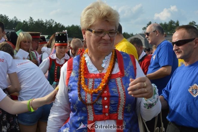 Światowy Zlot Młodzieży Kurpiowskiej - rekord Guinnessa [24.07.2016] - zdjęcie #80 - eOstroleka.pl