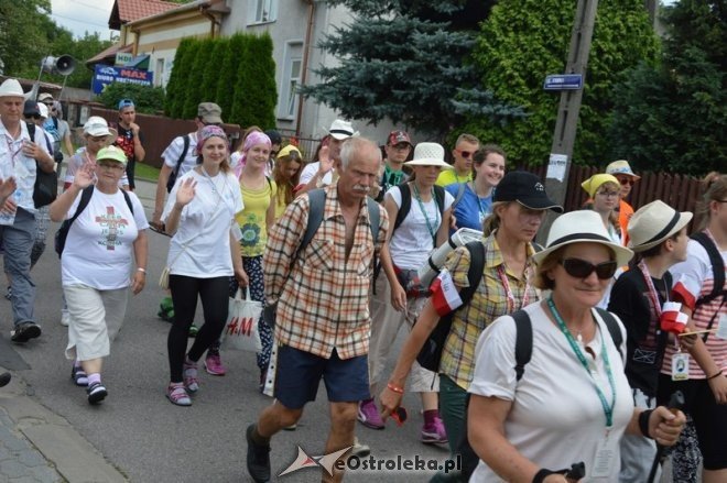 Pielgrzymi diecezji ełckiej odwiedzili Ostrołękę [31.07.2016] - zdjęcie #26 - eOstroleka.pl