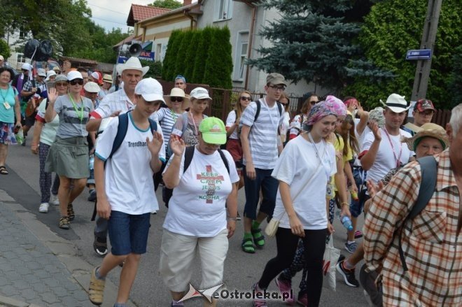 Pielgrzymi diecezji ełckiej odwiedzili Ostrołękę [31.07.2016] - zdjęcie #27 - eOstroleka.pl