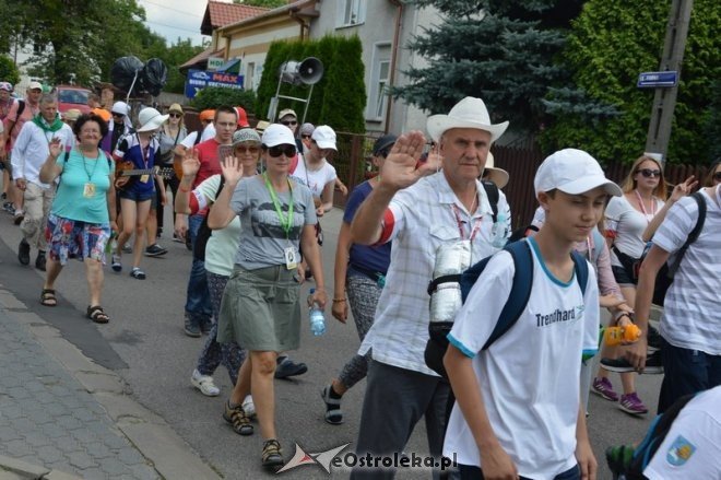Pielgrzymi diecezji ełckiej odwiedzili Ostrołękę [31.07.2016] - zdjęcie #29 - eOstroleka.pl