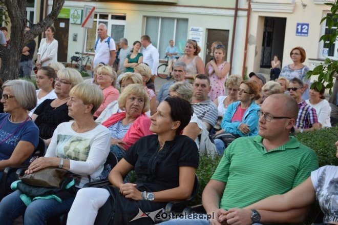 Art Czwartek - koncert aktorek z Komediowej Sceny Dwójki [25.08.2016] - zdjęcie #18 - eOstroleka.pl