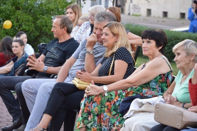 Art Czwartek - koncert aktorek z Komediowej Sceny Dwójki [25.08.2016] - zdjęcie #30 - eOstroleka.pl