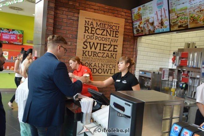 Otwarcie KFC w Ostrołęce [01.09.2016] - zdjęcie #35 - eOstroleka.pl