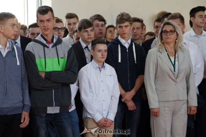 Rozpoczęcie roku szkolnego w ostrołęckich szkołach [01.09.2016] - zdjęcie #24 - eOstroleka.pl