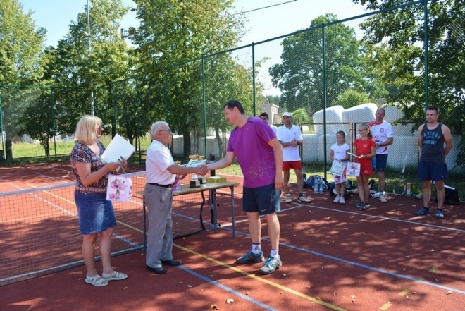 Turniej tenisa ziemnego o Puchar Prezesa Kurpiowskiego Towarzystwa Społeczno-Kulturalnego [27.08.2016] - zdjęcie #7 - eOstroleka.pl