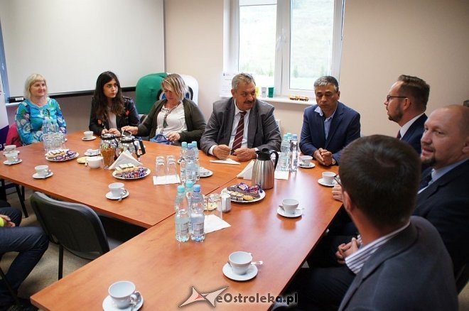 Turecka delegacja z wizytą w Samorządowej Stacji Segregacji Odpadów Komunalnych w Ostrołęce [05.09.2016] - zdjęcie #12 - eOstroleka.pl