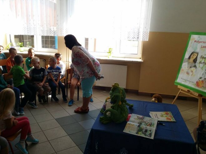Spotkania z Małgorzatą Urszulą Laską w Myszyńcu i Wykrocie [08.09.2016] - zdjęcie #18 - eOstroleka.pl