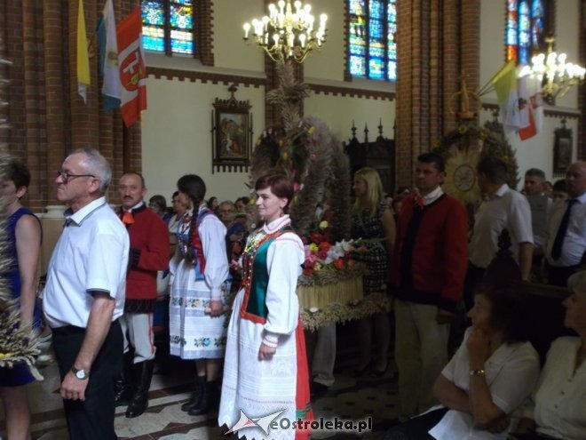 Dożynki Diecezji Łomżyńskiej w Kobylinie - zdjęcie #16 - eOstroleka.pl