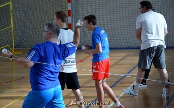 Trening badmintona z Wojciechem Szkudlarczykiem [08.10.2016] - zdjęcie #18 - eOstroleka.pl