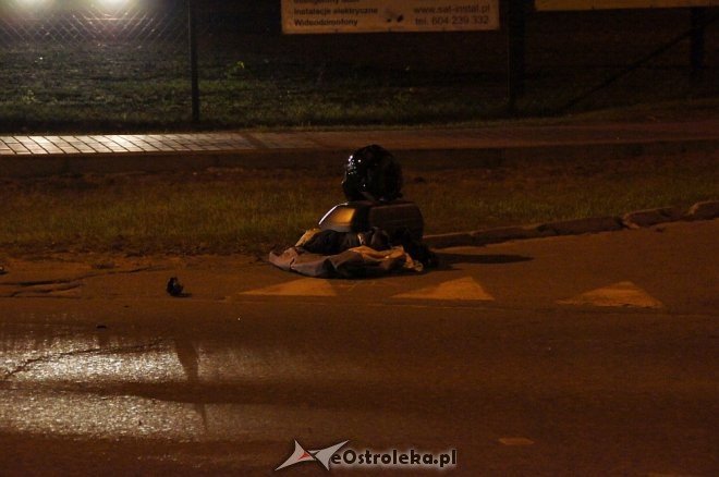 Wypadek na ulicy Goworowskiej. Motocyklista w szpitalu [ZDJĘCIA] - zdjęcie #4 - eOstroleka.pl