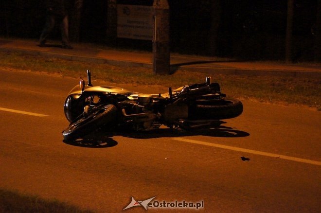 Wypadek na ulicy Goworowskiej. Motocyklista w szpitalu [ZDJĘCIA] - zdjęcie #5 - eOstroleka.pl