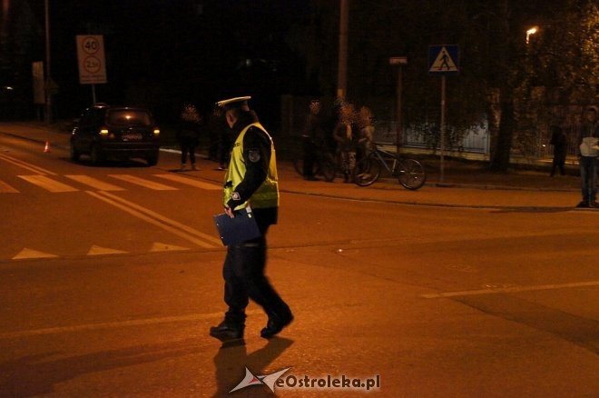 Wypadek na ulicy Goworowskiej. Motocyklista w szpitalu [ZDJĘCIA] - zdjęcie #6 - eOstroleka.pl