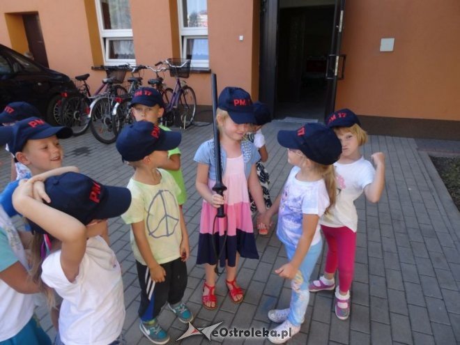 Spotkanie z policjantem w Przedszkolu Miejskim nr 17 [ZDJĘCIA] - zdjęcie #42 - eOstroleka.pl