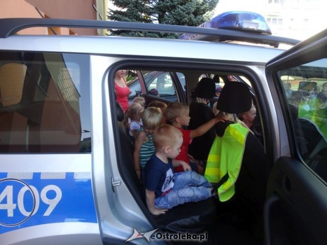 Spotkanie z policjantem w Przedszkolu Miejskim nr 17 [ZDJĘCIA] - zdjęcie #50 - eOstroleka.pl