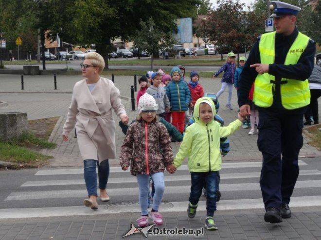 Spotkanie z policjantem w Przedszkolu Miejskim nr 17 [ZDJĘCIA] - zdjęcie #69 - eOstroleka.pl