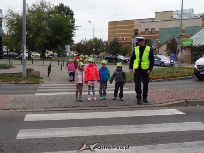 Spotkanie z policjantem w Przedszkolu Miejskim nr 17 [ZDJĘCIA] - zdjęcie #75 - eOstroleka.pl