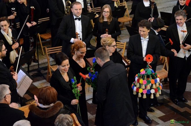 Sacrum et Musica: Requiem Mozarta w kadzidlańskim kościele [23.10.2016] - zdjęcie #56 - eOstroleka.pl