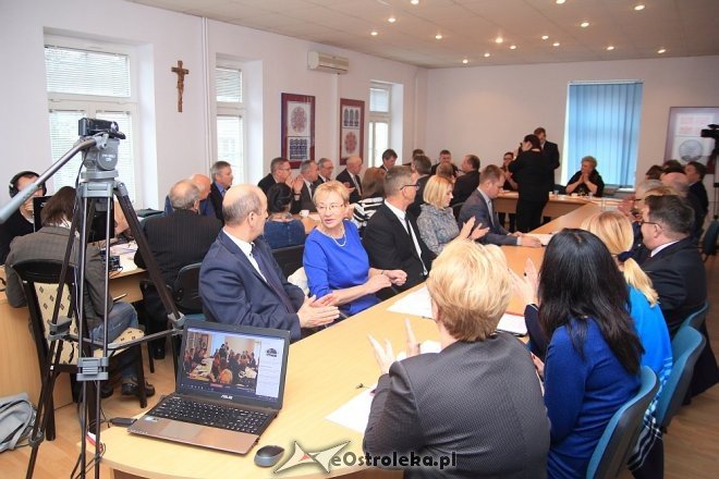 Sesja Rady Powiatu zakończona odbiorem inwestycji drogowej [10.11.2016] - zdjęcie #1 - eOstroleka.pl