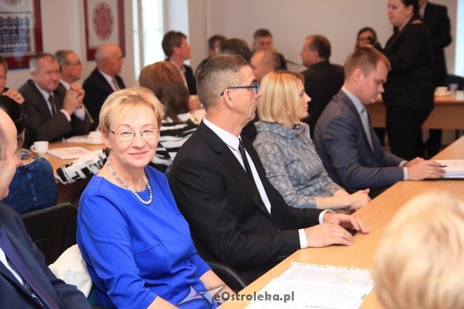 Sesja Rady Powiatu zakończona odbiorem inwestycji drogowej [10.11.2016] - zdjęcie #2 - eOstroleka.pl