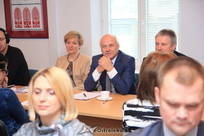 Sesja Rady Powiatu zakończona odbiorem inwestycji drogowej [10.11.2016] - zdjęcie #7 - eOstroleka.pl