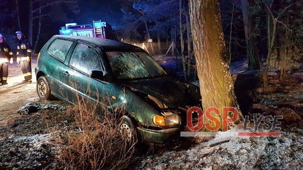 Wypadek w Piątkowiźnie: Ranny został kierowca vw [ZDJĘCIA] - zdjęcie #1 - eOstroleka.pl