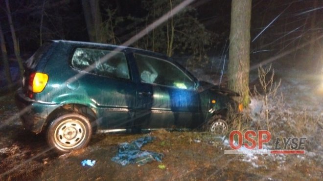 Wypadek w Piątkowiźnie: Ranny został kierowca vw [ZDJĘCIA] - zdjęcie #4 - eOstroleka.pl