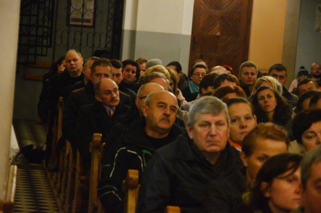 Wieczór skupienia w Ostrołęce [19.11.2016] - zdjęcie #15 - eOstroleka.pl