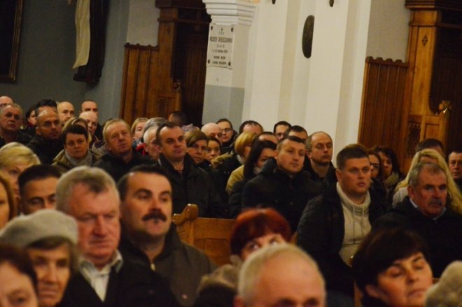 Wieczór skupienia w Ostrołęce [19.11.2016] - zdjęcie #24 - eOstroleka.pl