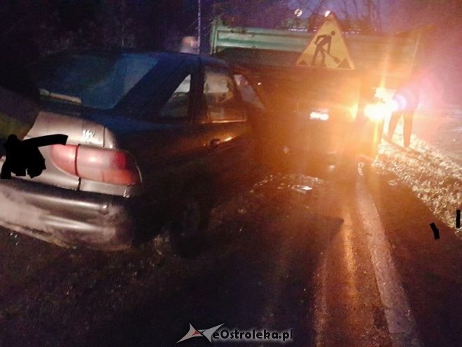 Wjechał fordem pod ciężarowego mercedesa [ZDJĘCIA] - zdjęcie #5 - eOstroleka.pl