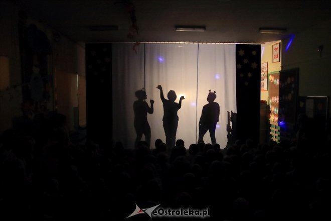 Teatr cieni i spektakl o kosmicznej jeździe w Przedszkolu Miejskim nr 17 Kraina Misiów [WIDEO, ZDJĘCIA] - zdjęcie #20 - eOstroleka.pl