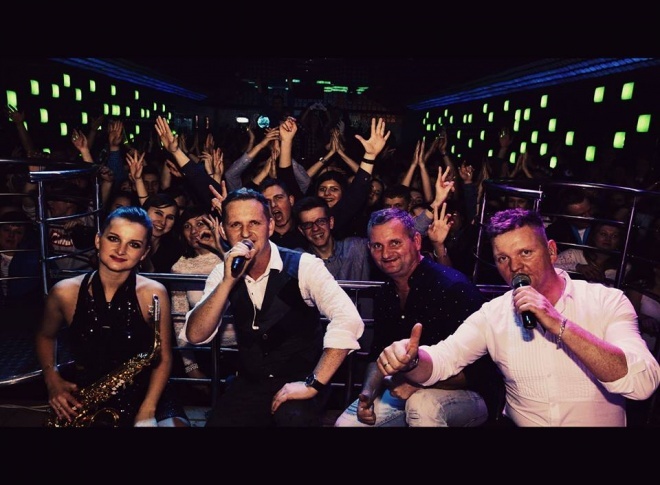 Andrzejkowa impreza w Clubie Ibiza Zalesie: zagrali Nexboy i MIG [ZDJĘCIA] - zdjęcie #1 - eOstroleka.pl