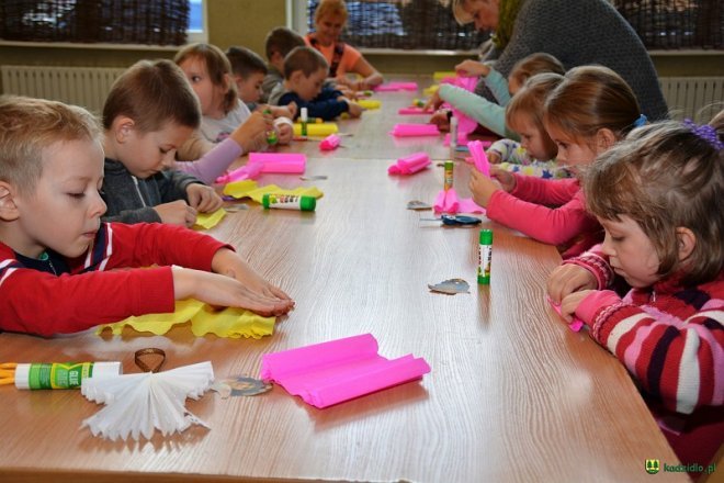 Anielskie warsztaty dla dzieci w Centrum Kultury Kurpiowskiej [ZDJĘCIA] - zdjęcie #15 - eOstroleka.pl
