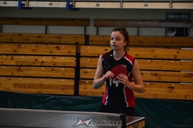 Mistrzostwa Ostrołęki szkół średnich w tenisie stołowym kobiet [01.12.2016] - zdjęcie #1 - eOstroleka.pl