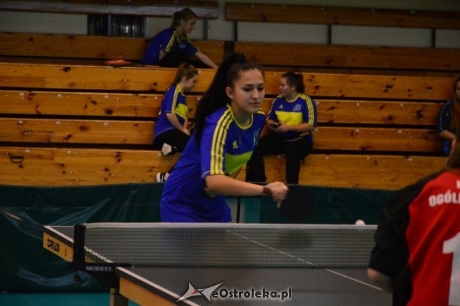 Mistrzostwa Ostrołęki szkół średnich w tenisie stołowym kobiet [01.12.2016] - zdjęcie #7 - eOstroleka.pl