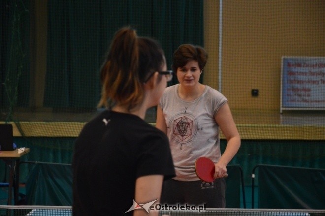 Mistrzostwa Ostrołęki szkół średnich w tenisie stołowym kobiet [01.12.2016] - zdjęcie #14 - eOstroleka.pl