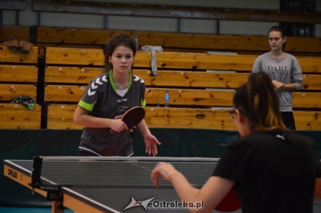 Mistrzostwa Ostrołęki szkół średnich w tenisie stołowym kobiet [01.12.2016] - zdjęcie #25 - eOstroleka.pl
